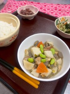 愛媛県の郷土料理「いも炊き」
