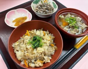 熊本県の郷土料理「びりんめし」